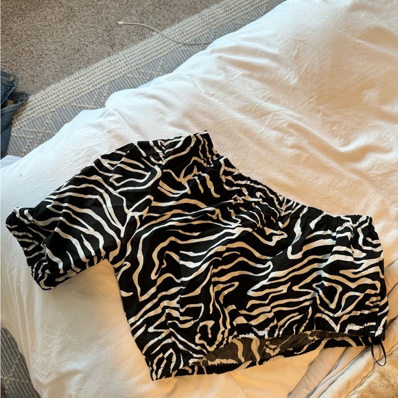 Rails one shoulder cropped tee - never worn - Picture 1 of 2